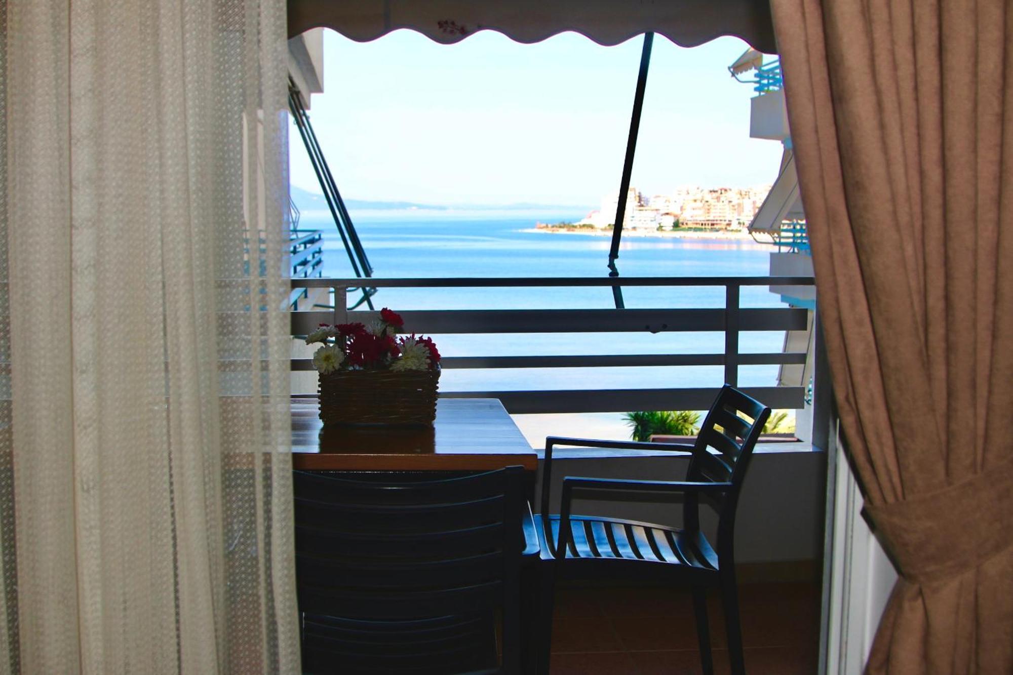 Aquamarine Apartments Sarande Ruang foto